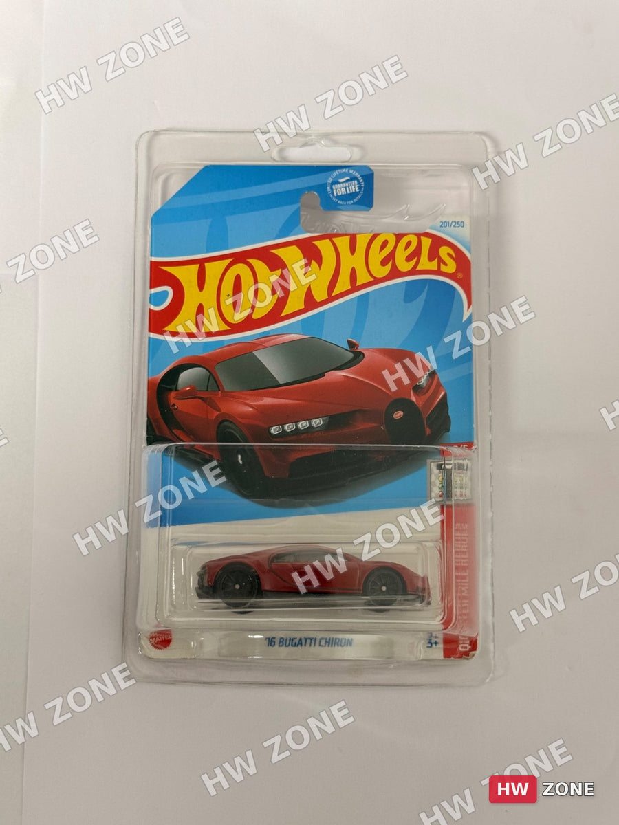 Hot Wheels '16 Bugatti Chiron — Red (201/250)